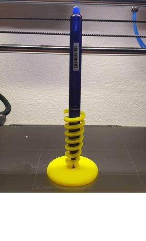 Spiral pen holder