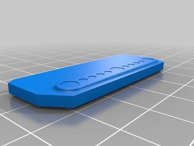 Minimalist razor blade holder