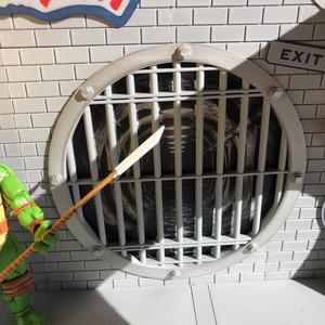 Teenage Mutant Ninja Turtles Sewer Diorama / Playset Accessories Set 1