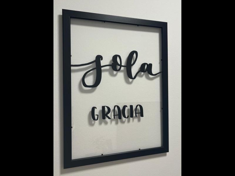 Sola Gracia – Hand Lettering in Picture Frame