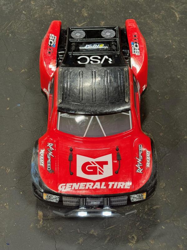 RC short course truck 'easy-flip' roof rails