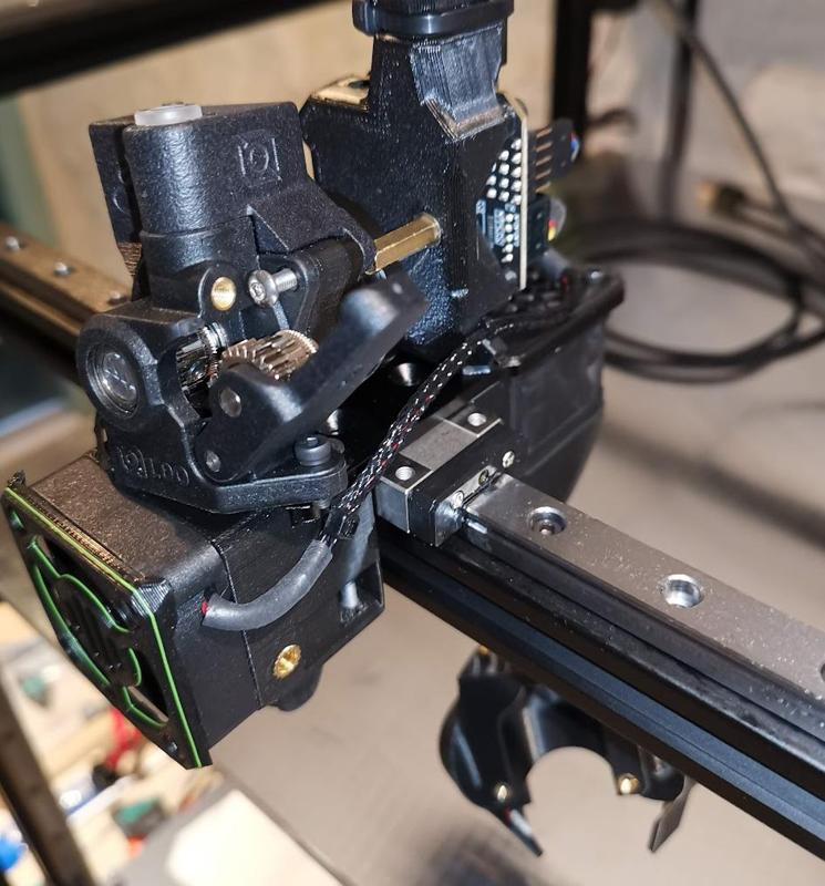 V-Core 4 toolhead EasyFit mod - remove/install the toolhead fully wired with minimal disassembly.