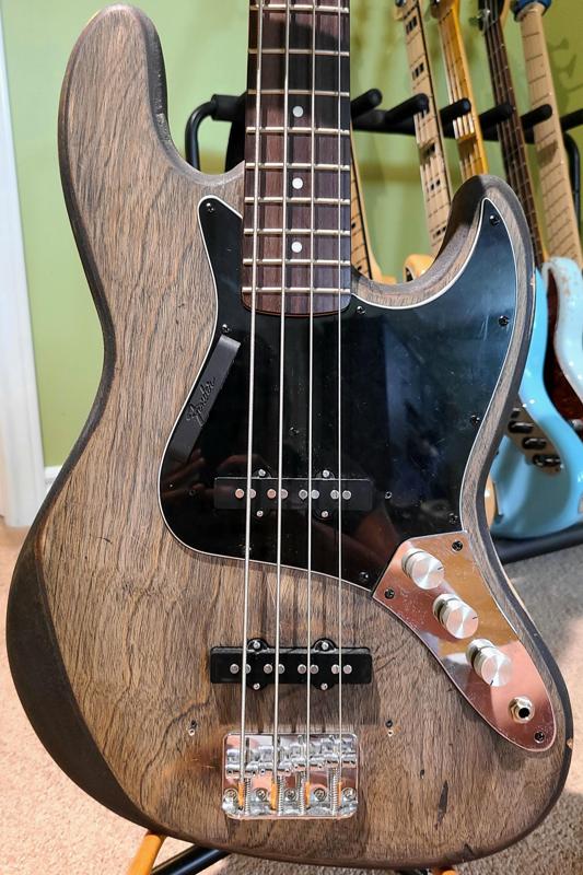 Fender Thumbrest No Screws