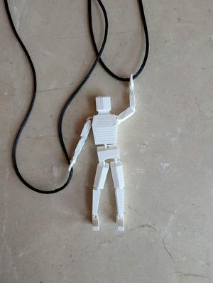 Articulated acrobat spinner