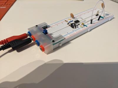 4mm Banana plug to breadboard adapter