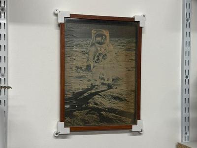 Two-part keyed picture frame mount