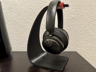 Simplistic Headphone Stand