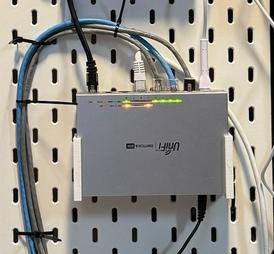 Unifi US-8-60W Switch SKÅDIS mount