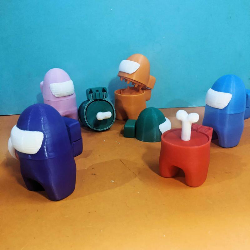 Among Us Transforming Crewmate/Impostor