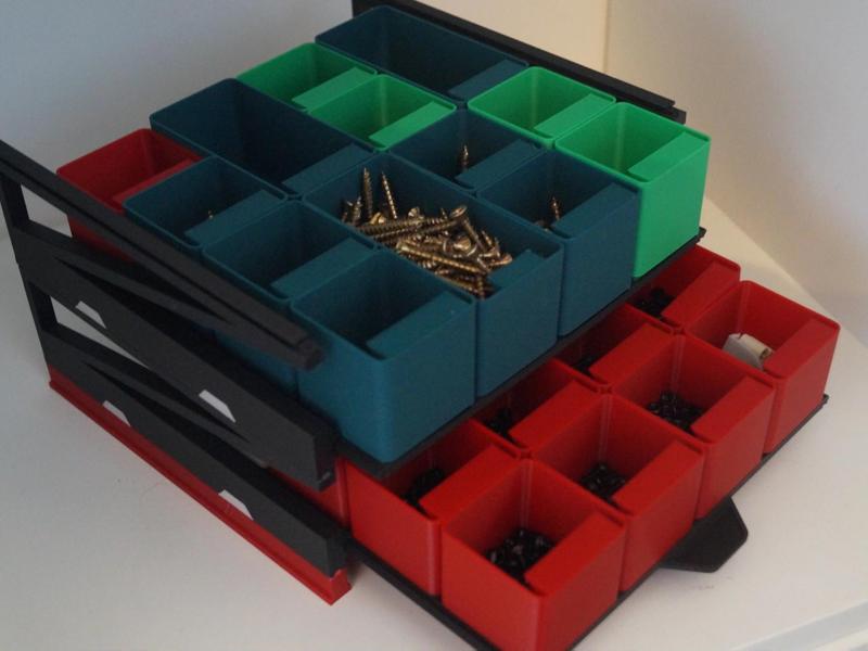 Stackable infinity tray