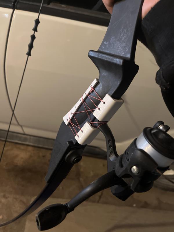 Fishing reel adapter for simple recurve bow