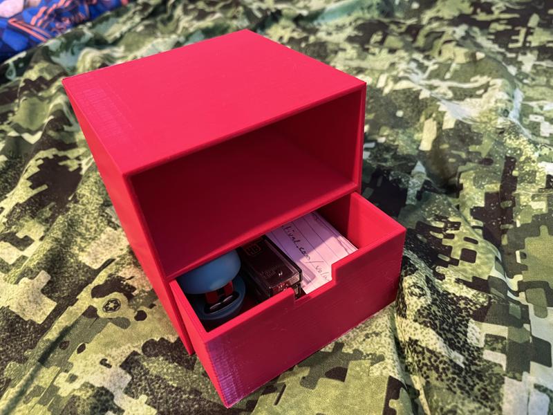 Small Storage Container with 2 Drawers