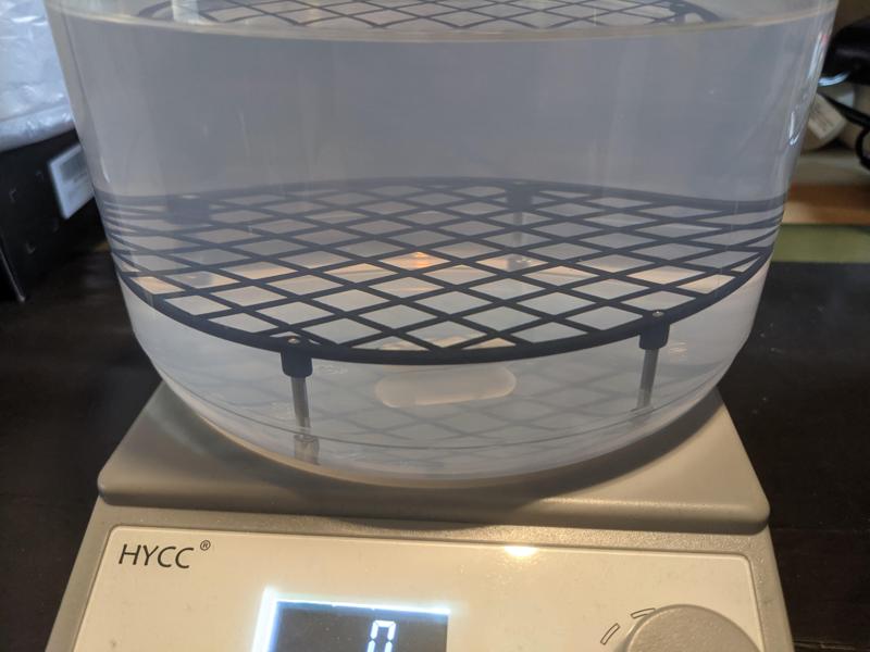 Wash bath standoff grid