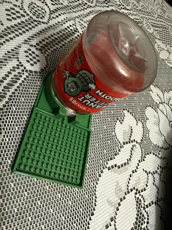 The beekeeper's drinker/feeder