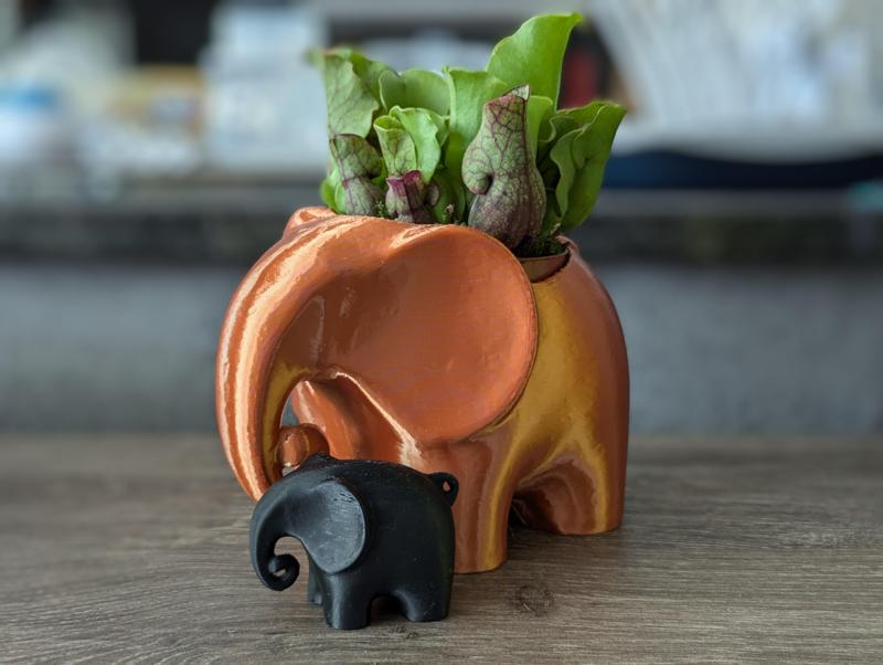 Elephant planter