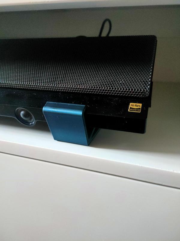 Geometric stand for soundbar