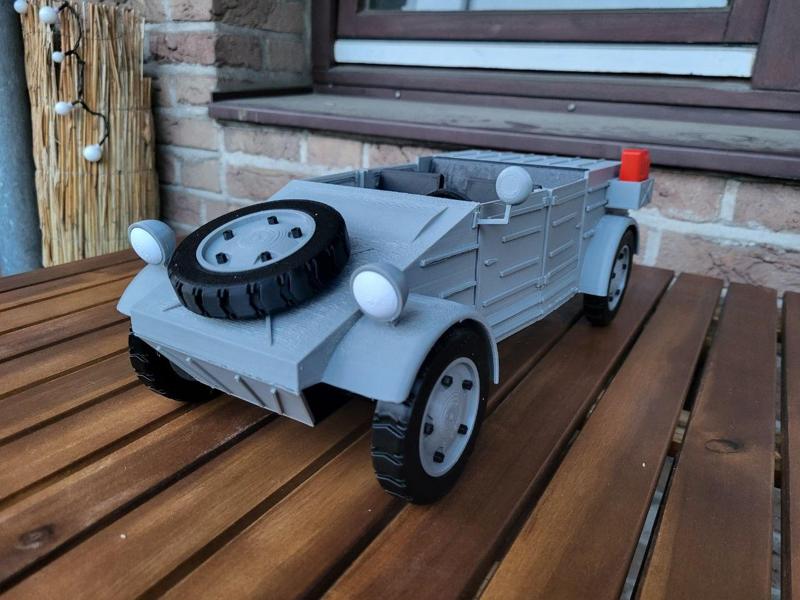 VW KÜBELWAGEN BUCKET CAR 1:10 MODELKIT