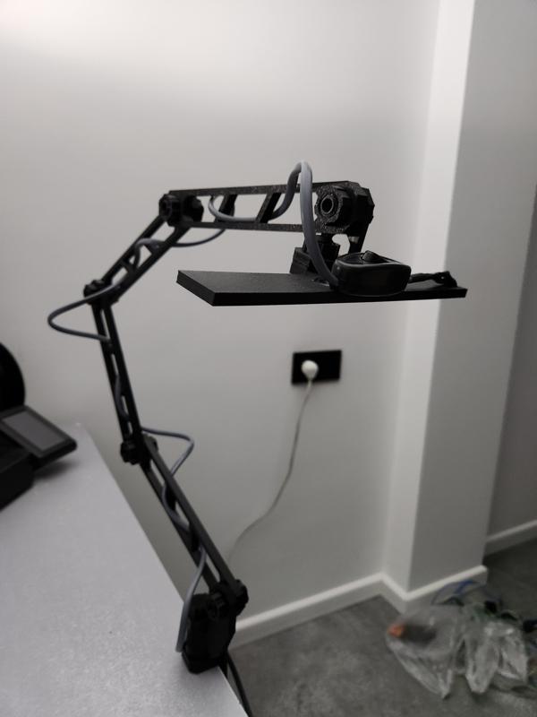 Articulating Desk Lamp