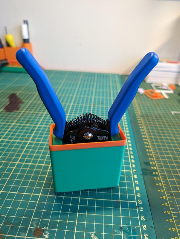 Gridfinity Klein Tools Katapult Wire Stripper