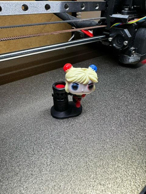 Kinder Joy DC Funko - Harley Quinn Stand