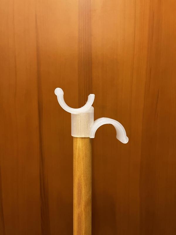 Closet Pole Hanger - helper
