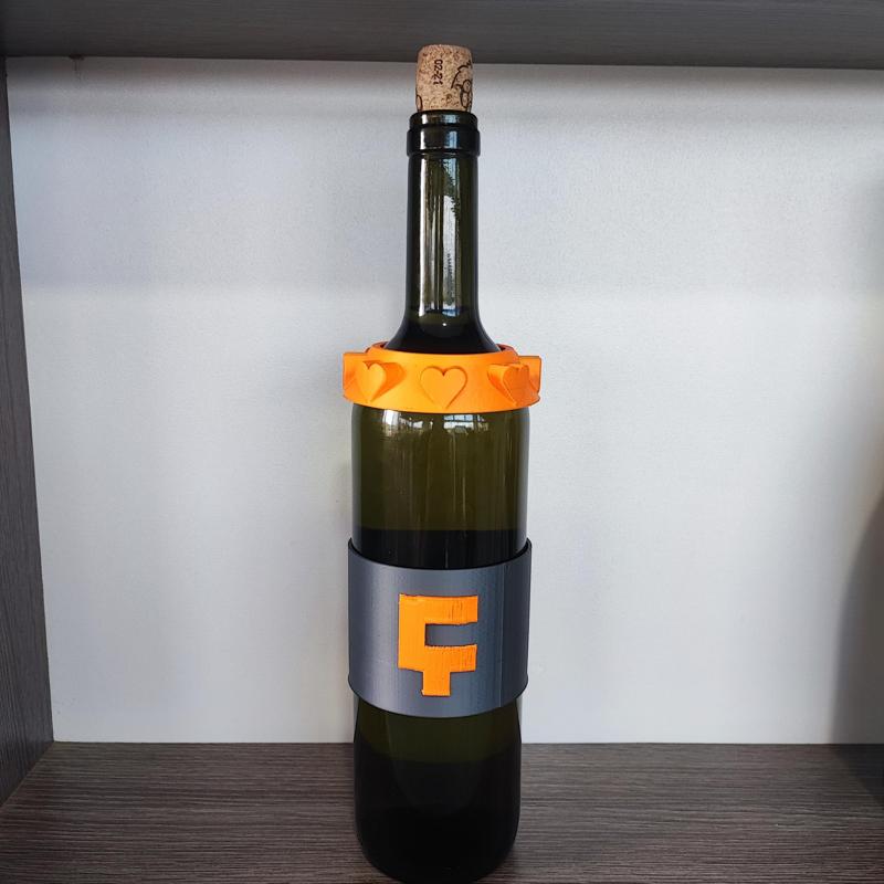 Love wine gift wrap cap