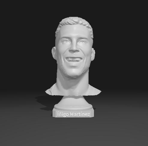 Iñigo Martínez - Premium Statue