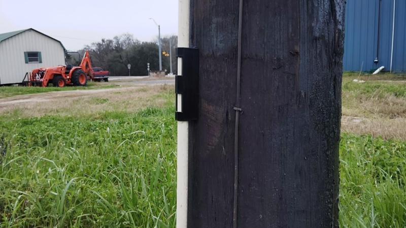 3D printed 1/2  inch PVC PEX pipe to wall bracket
