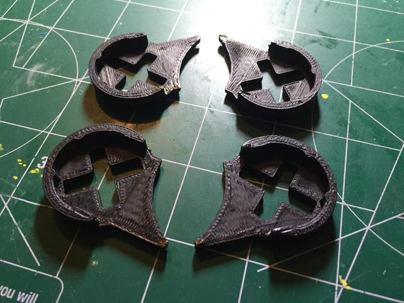 1 full set of 4 shoes for the QAV210
