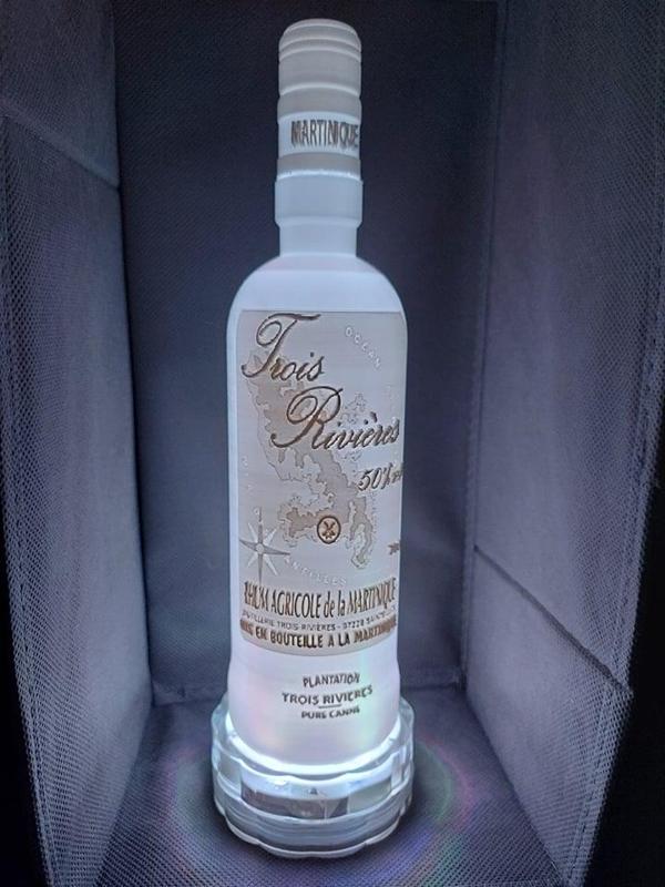 Litho bottle of rum - 3 Rivières (Martinique)