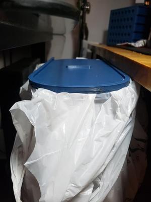 Trash can / tacho de basura