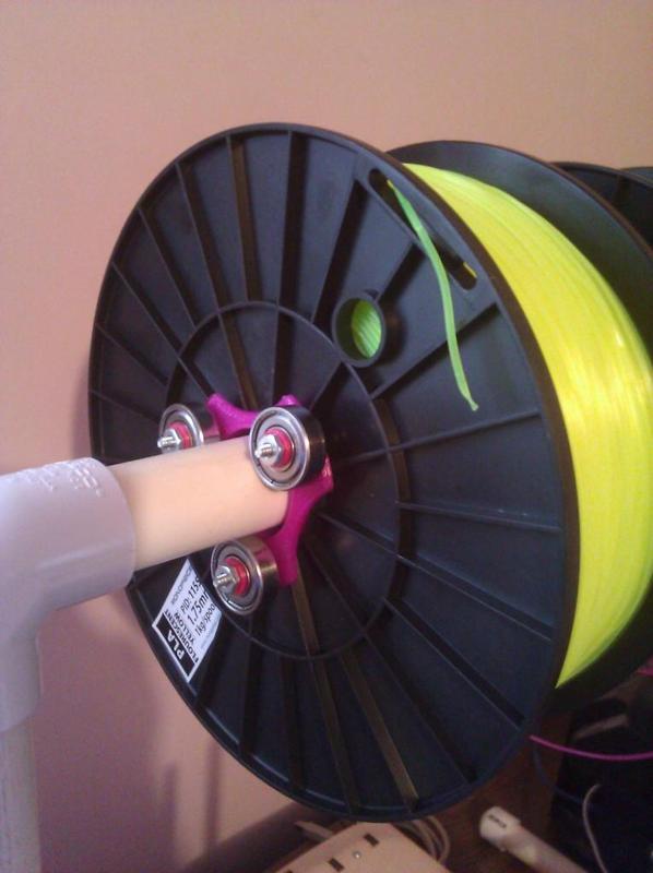 Filament spool hub for PVC