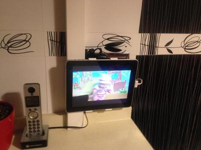 Wall support for IPAD
