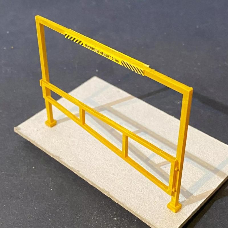 CAR PARK HEIGHT RESTRICTION BARRIER 7MM SCALE O GAUGE MODEL