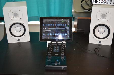 Traktor DJ Kontrol Z1 iPad Stand