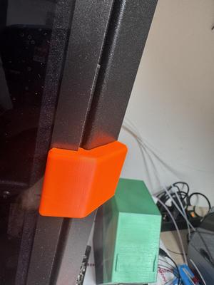 Prusa Core One Door Handle by Kermit for larger Magnets
