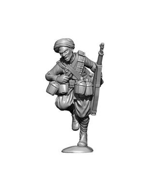 Spanish Civil War and Rif War Soldier of Regulares running with canteens