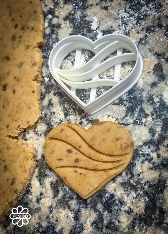 Cookie Cutter Set: Swirly Heart, Multi-Petal Flowers, & Nested Hearts