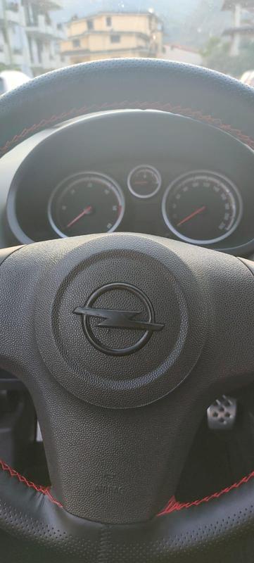 Opel steering wheel emblem