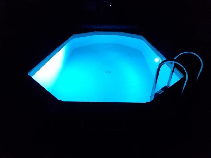 Renovation spotlight Hayward 3434 3435 cofies... 100watt battery-operated LED spotlight