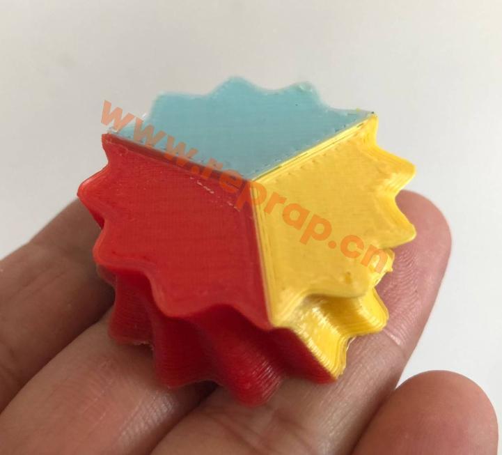 HE3D triple extruder (3in1out)  3 color stem gear