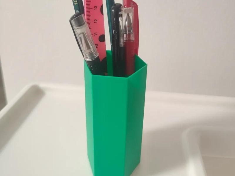 Practical Pen Holder