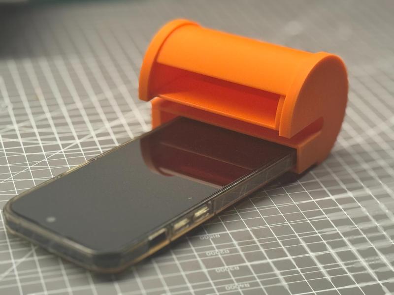 The “Born for Gamers” Portable Adjustable Mobile Phone Hifi Speaker Amplifier