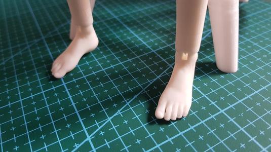 Alternative foot piece for Little Ball jointed Girl by 7Fish