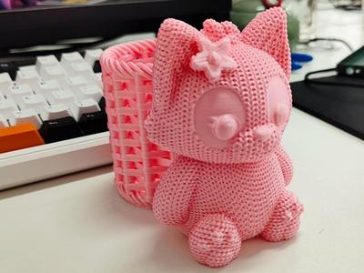 Knitted LinaBell Pen Holder