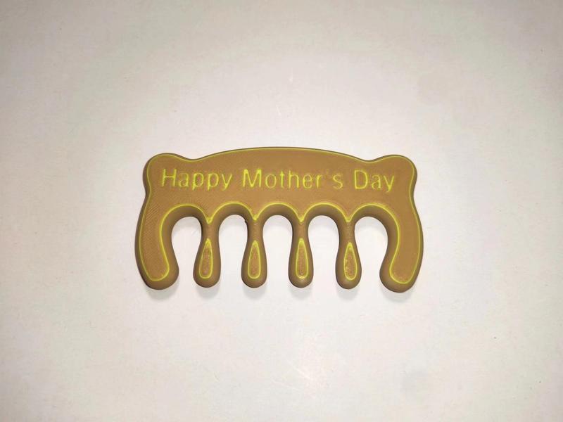 Massage the comb   A holiday gift for mom 按摩梳子