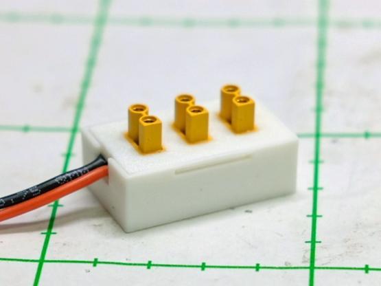 XT30 x 3 power strip