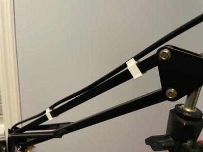 Mic Clip for Stand (10mm Arm/5-4mm Usb Wire)