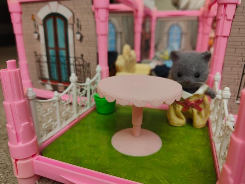 Round Table for sylvanian families