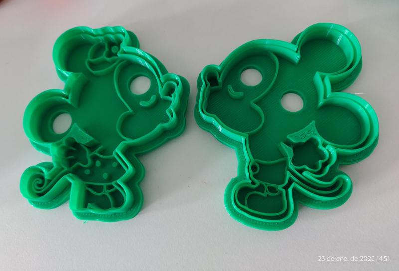 Mickey and Minnie cookie cutter